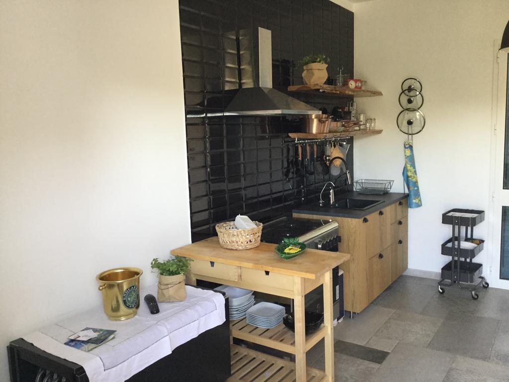 Villa Atena Baia Cornino Кустоначи Екстериор снимка